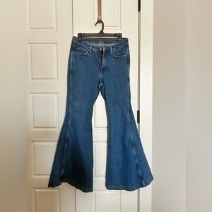 Women's Wrangle Flare Jeans
